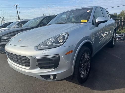 2017 Porsche Cayenne Platinum Edition