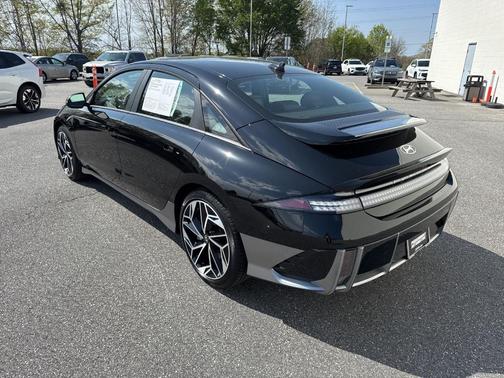 Onyx Black 2025 Hyundai IONIQ 6 SEL
