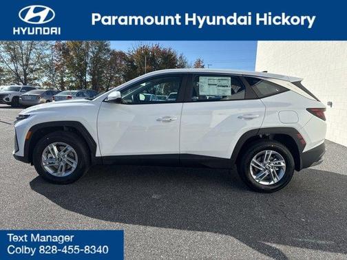 2026 Hyundai TUCSON SE