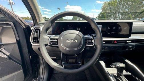 2024 Kia Sorento LX