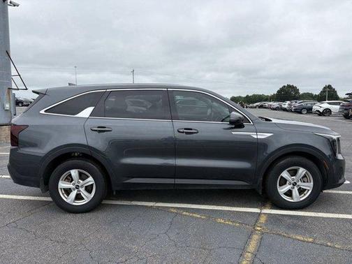 2024 Kia Sorento LX