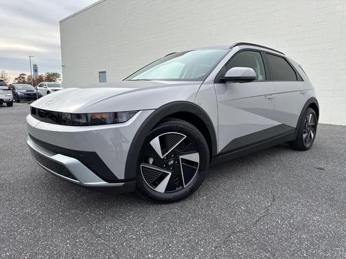 2025 Hyundai IONIQ 5 SEL