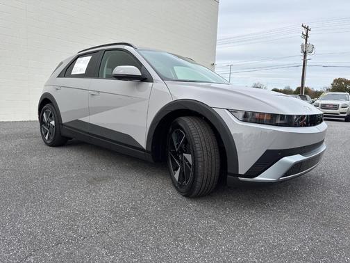 2025 Hyundai IONIQ 5 SEL