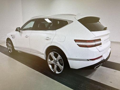 2023 Genesis GV80 2.5T