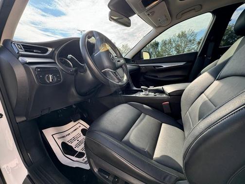 2019 INFINITI QX50 Luxe
