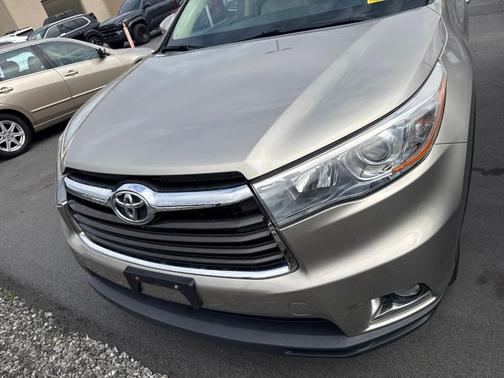 2016 Toyota Highlander Limited