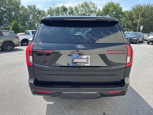 Agate Black 2025 Ford Expedition Tremor