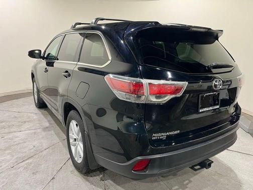 2016 Toyota Highlander LE