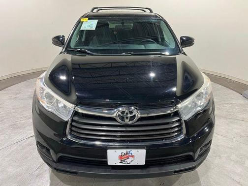 2016 Toyota Highlander LE
