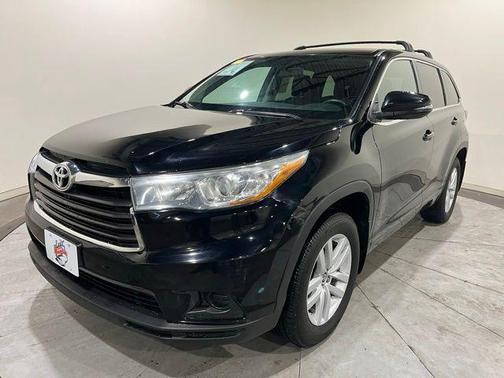 2016 Toyota Highlander LE