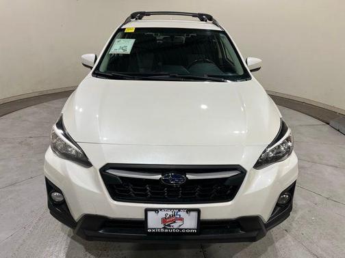 Crystal White Pearl 2019 Subaru Crosstrek 2.0i Premium