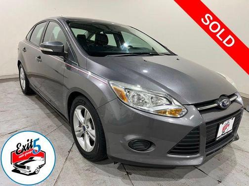 Sterling Gray Metallic 2014 Ford Focus SE