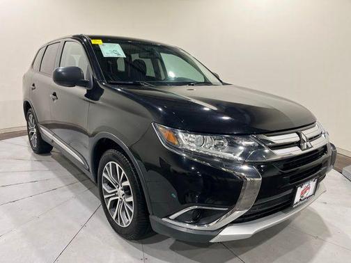 2016 Mitsubishi Outlander ES
