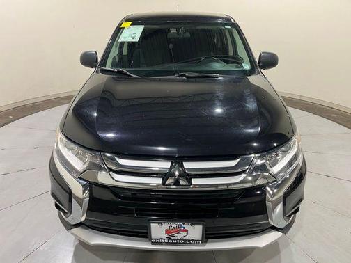 2016 Mitsubishi Outlander ES