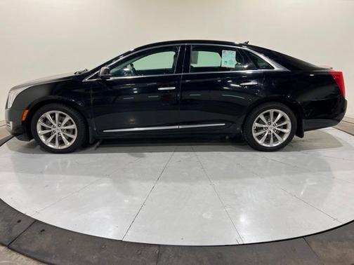 Photo 5 of 31 of 2013 Cadillac XTS Luxury