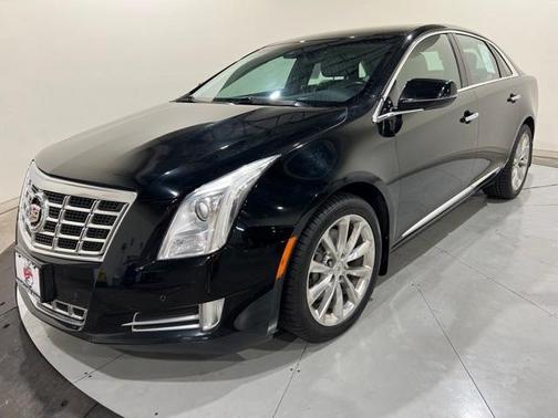 Photo 4 of 31 of 2013 Cadillac XTS Luxury