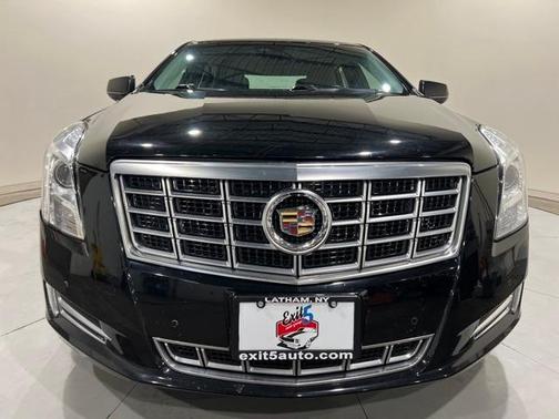 Photo 2 of 31 of 2013 Cadillac XTS Luxury