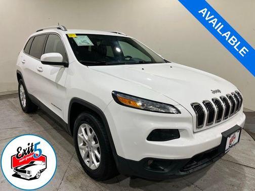 Bright White Clearcoat 2017 Jeep Cherokee Latitude