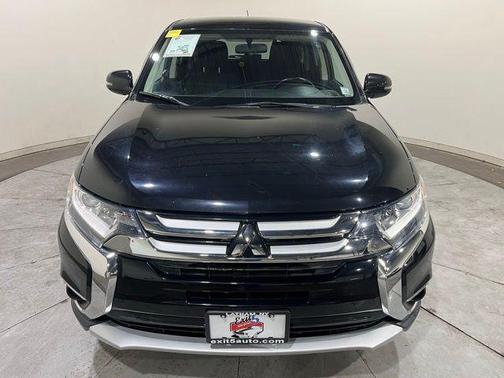 2016 Mitsubishi Outlander SE