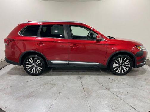 2019 Mitsubishi Outlander SEL