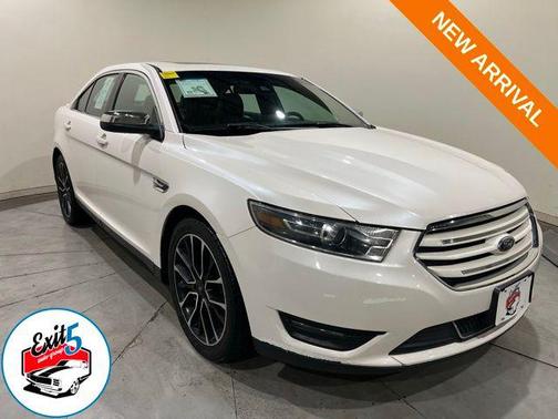 2018 Ford Taurus Limited