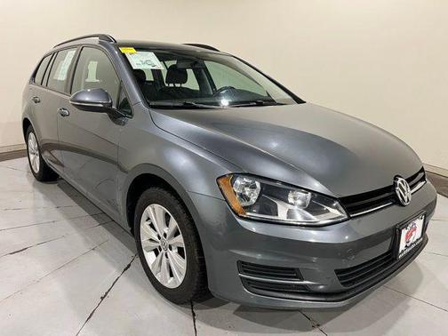2017 Volkswagen Golf SportWagen TSI S