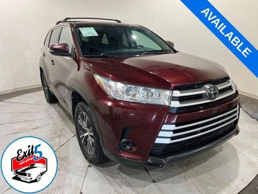 Ooh La La Rouge Mica 2018 Toyota Highlander LE