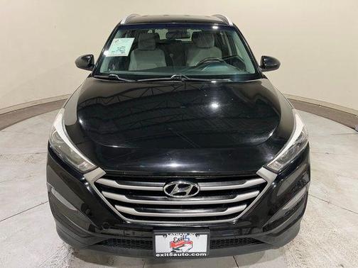 Black Noir Pearl 2018 Hyundai TUCSON SEL