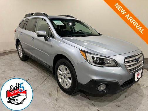 Ice Silver Metallic 2016 Subaru Outback 2.5i Premium