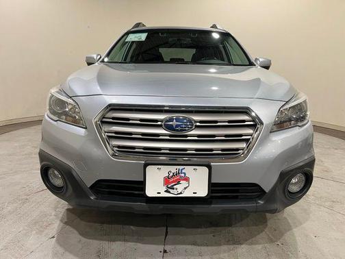 Ice Silver Metallic 2016 Subaru Outback 2.5i Premium