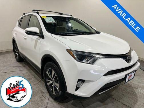 Super White 2017 Toyota RAV4 XLE
