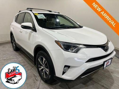 Super White 2017 Toyota RAV4 XLE