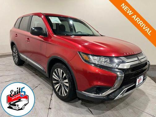 Rally Red Metallic 2019 Mitsubishi Outlander ES