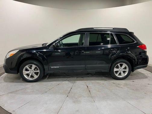 Crystal Black Silica 2014 Subaru Outback 2.5i Limited