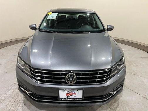 2016 Volkswagen Passat 1.8T SE