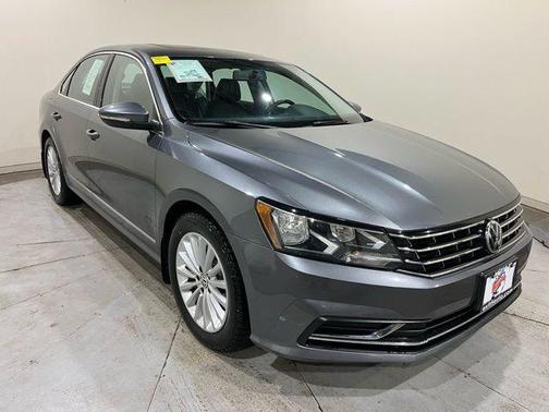2016 Volkswagen Passat 1.8T SE