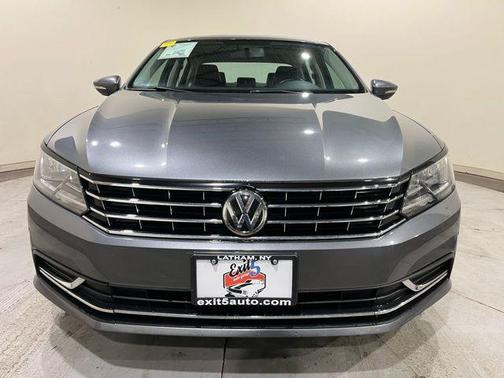 2016 Volkswagen Passat 1.8T SE