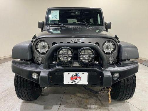 Granite Crystal Metallic Clearcoat 2018 Jeep Wrangler JK Unlimited Rubicon