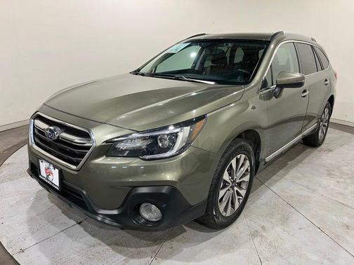 Wilderness Green Metallic 2018 Subaru Outback 3.6R Touring