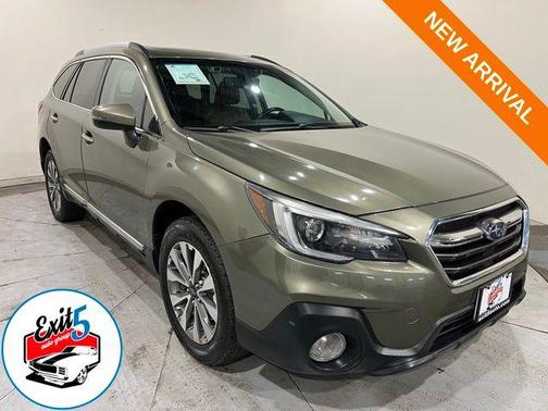 Wilderness Green Metallic 2018 Subaru Outback 3.6R Touring