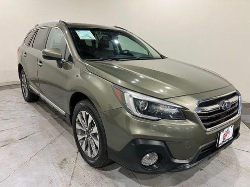 Wilderness Green Metallic 2018 Subaru Outback 3.6R Touring