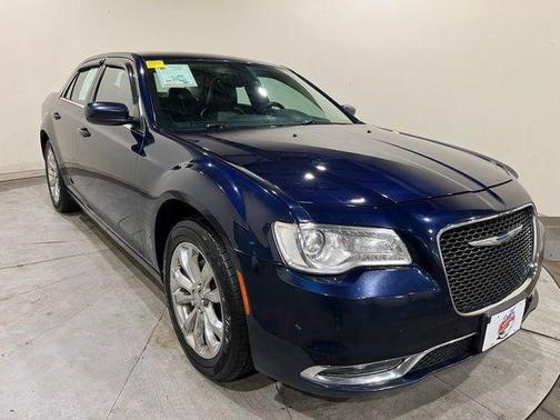 2016 Chrysler 300 Limited