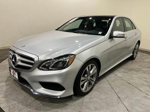 2016 Mercedes-Benz E-Class 4MATIC