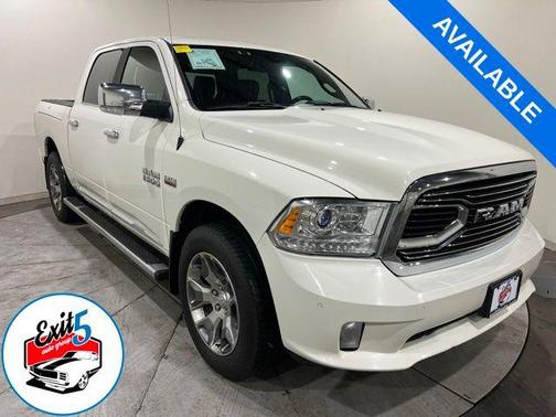2017 RAM 1500 Limited Crew Cab 4x4 5'7' Box