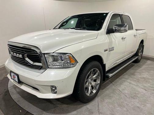 2017 RAM 1500 Limited Crew Cab 4x4 5'7' Box