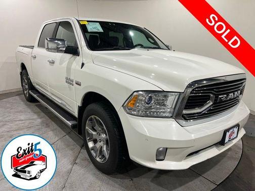 2017 RAM 1500 Limited Crew Cab 4x4 5'7' Box