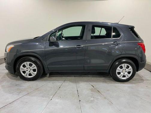 Cyber Gray Metallic 2016 Chevrolet Trax LS
