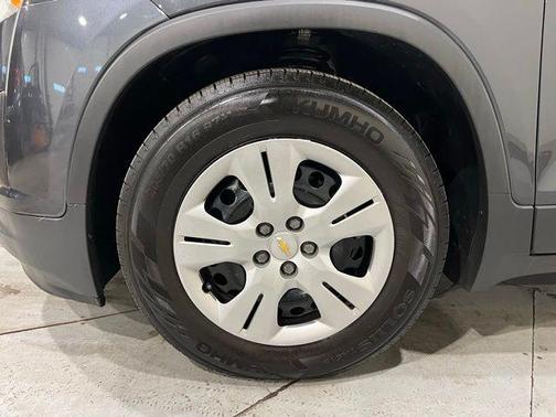 Cyber Gray Metallic 2016 Chevrolet Trax LS