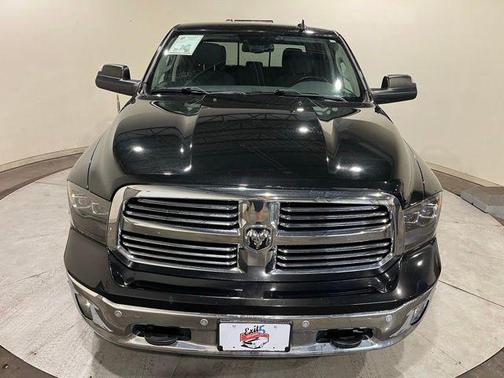 Brilliant Black Crystal Pearlcoat 2017 RAM 1500 Big Horn