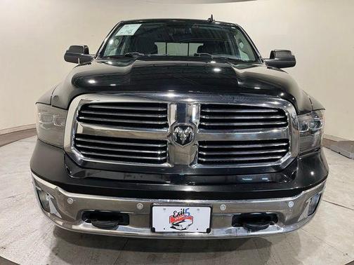 Brilliant Black Crystal Pearlcoat 2017 RAM 1500 Big Horn